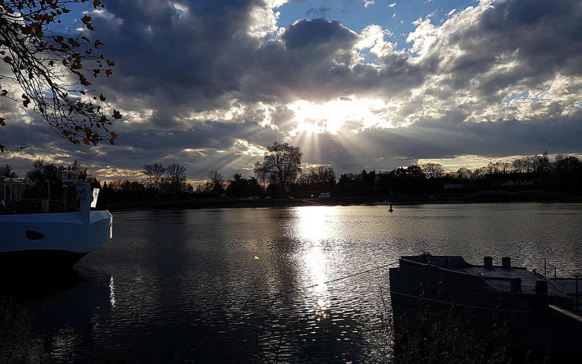 Wetteraufnahme Rhein Breisach